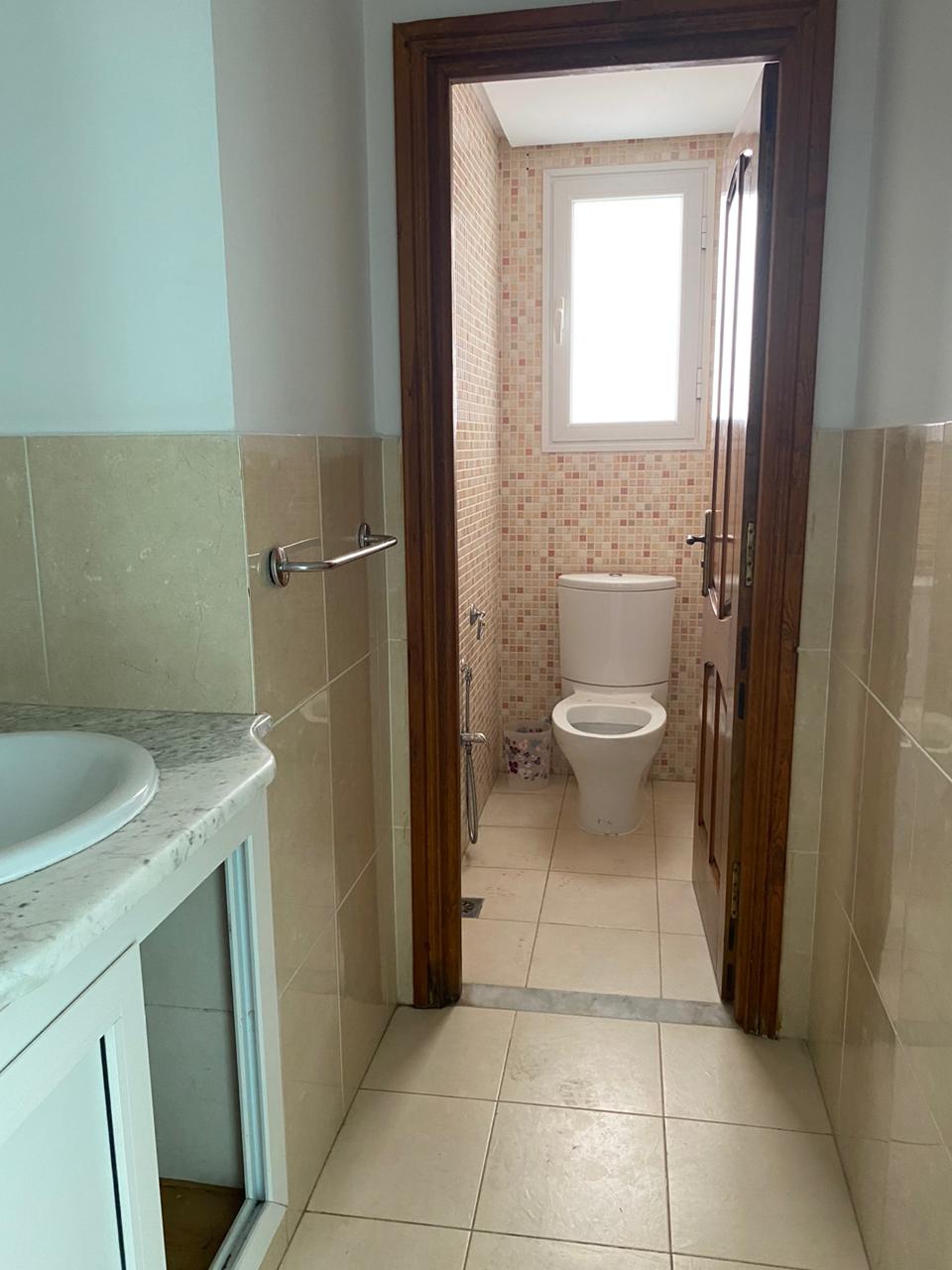 Sousse Ville&nbsp;Sousse&nbsp;Location&nbsp;Appart. 5 pi�ces+&nbsp;Etage s plus 4 � kh�zama est