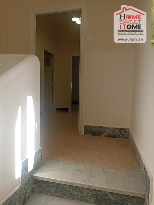 El Ouerdia&nbsp;Bellevue&nbsp;Location&nbsp;Appart. 4 pi�ces&nbsp;Etage de villa s3 avoria � bellevue