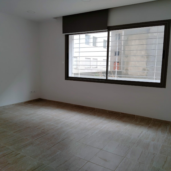 El Kram&nbsp;Le Kram&nbsp;Bureaux & Commerces&nbsp;Bureau&nbsp;Joli bureau s1 au lac 3 kram