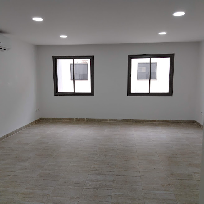 El Kram&nbsp;Le Kram&nbsp;Bureaux & Commerces&nbsp;Bureau&nbsp;Joli bureau s1 au lac 3 kram