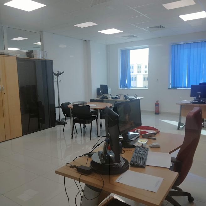 La Soukra&nbsp;Charguia 2&nbsp;Bureaux & Commerces&nbsp;Bureau&nbsp;Super bureau en open space 650 m2 � charguia 2