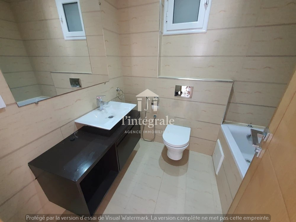Ariana Ville&nbsp;Cite Ennasr 2&nbsp;Location&nbsp;Appart. 3 pi�ces&nbsp;Superbe appartement s2 avec vue imprenable