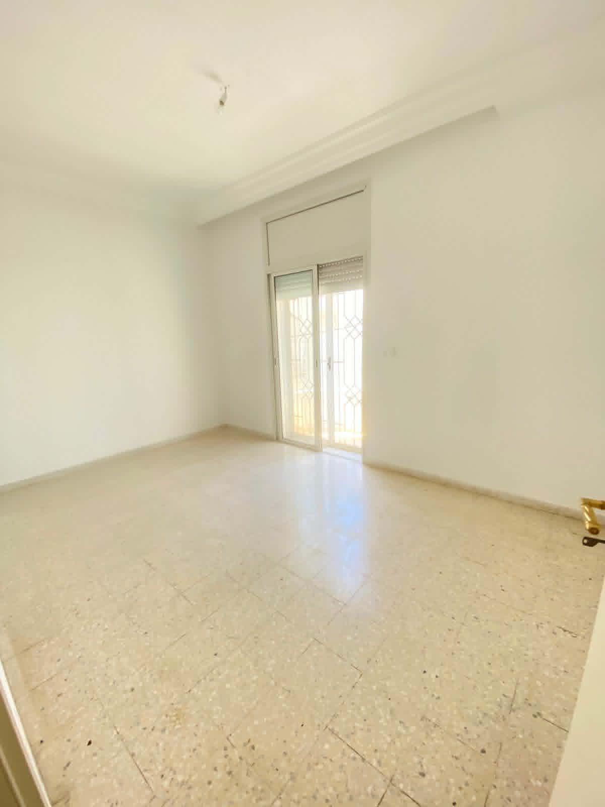 Ariana Ville&nbsp;Riadh Landlous&nbsp;Location&nbsp;Appart. 3 pi�ces&nbsp;S2 dans un immeuble c�t� r�s rihab