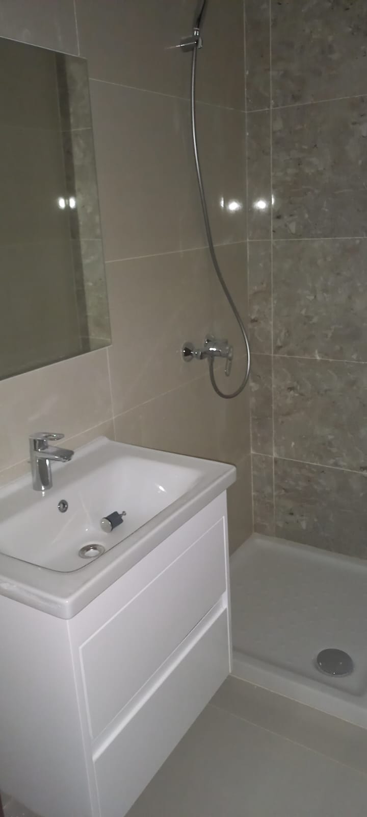 Ain Zaghouan&nbsp;Ain Zaghouan&nbsp;Location&nbsp;Appart. 1 pi�ce&nbsp;Appart s 1 situ� � jawhert kram ain zaghouane