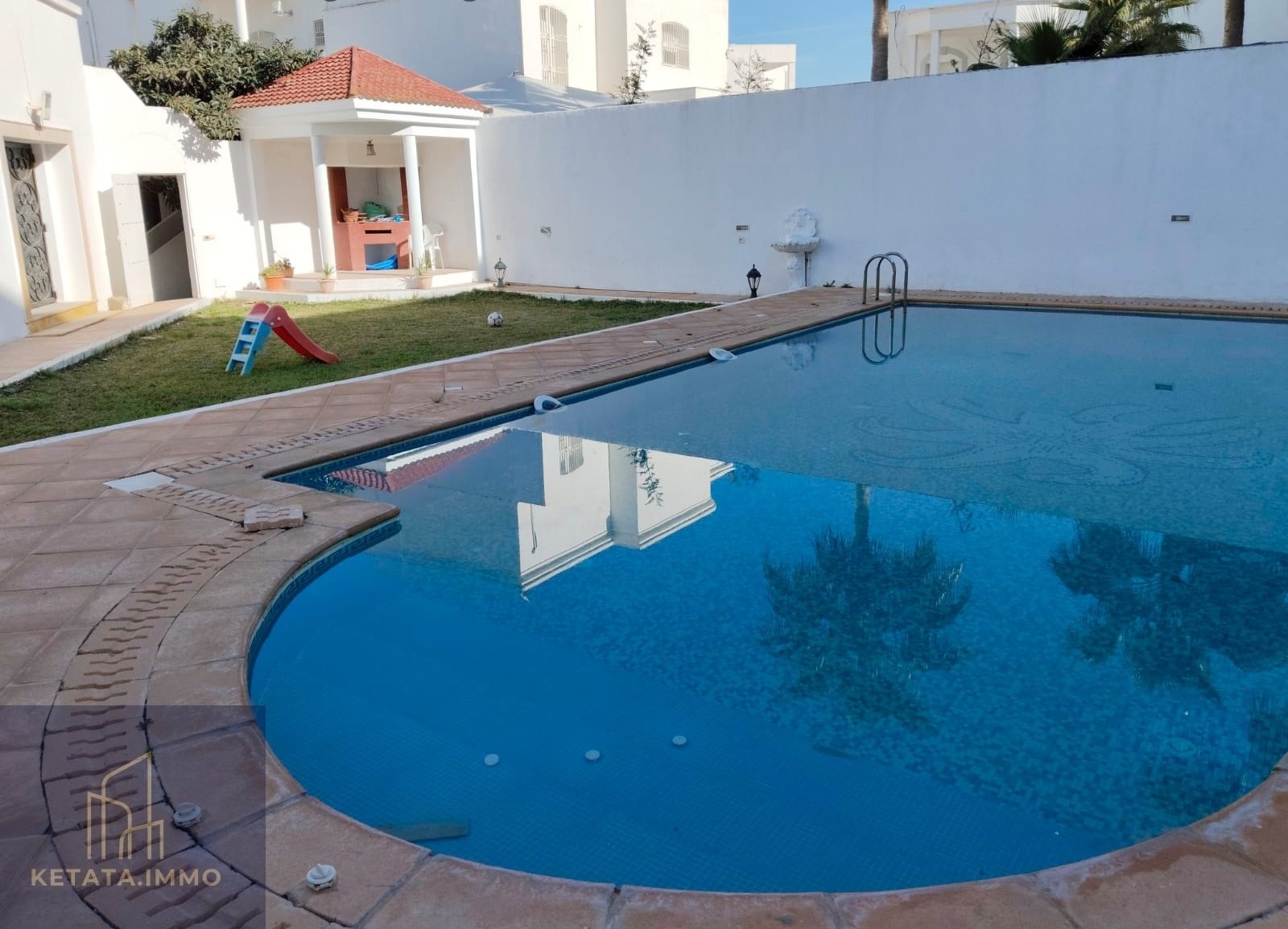 La Soukra&nbsp;Chotrana 2&nbsp;Location&nbsp;Maisons&nbsp;Soukra chotrana2  loc villa de maitre