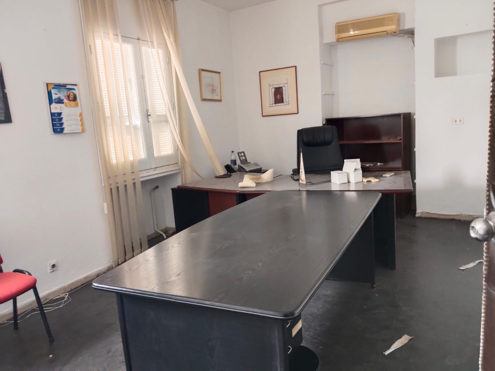 Bab Bhar&nbsp;Hedi Chaker&nbsp;Bureaux & Commerces&nbsp;Bureau&nbsp;Hedi chaker vnt bur h3