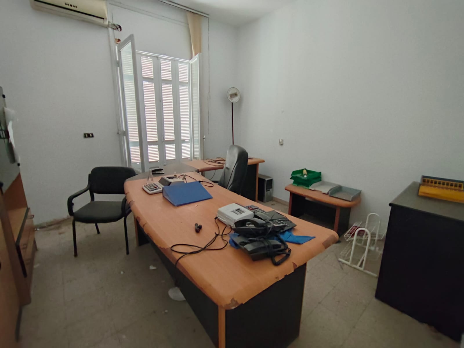 Bab Bhar&nbsp;Hedi Chaker&nbsp;Bureaux & Commerces&nbsp;Bureau&nbsp;Hedi chaker vnt bur h3
