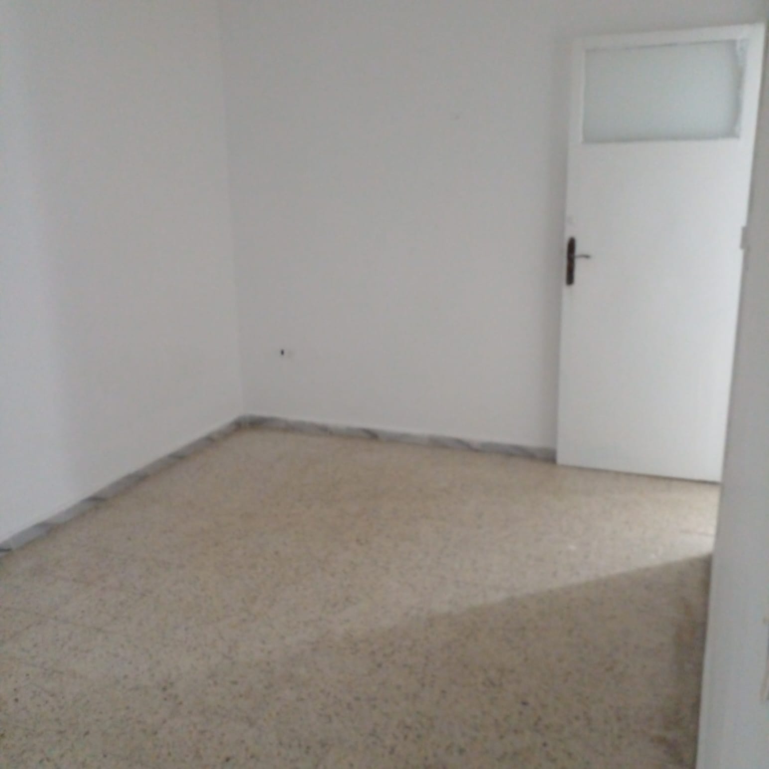 El Omrane Superieur&nbsp;El Omrane Superieur&nbsp;Location&nbsp;Appart. 3 pi�ces&nbsp;Appartement 3 chambres rdc