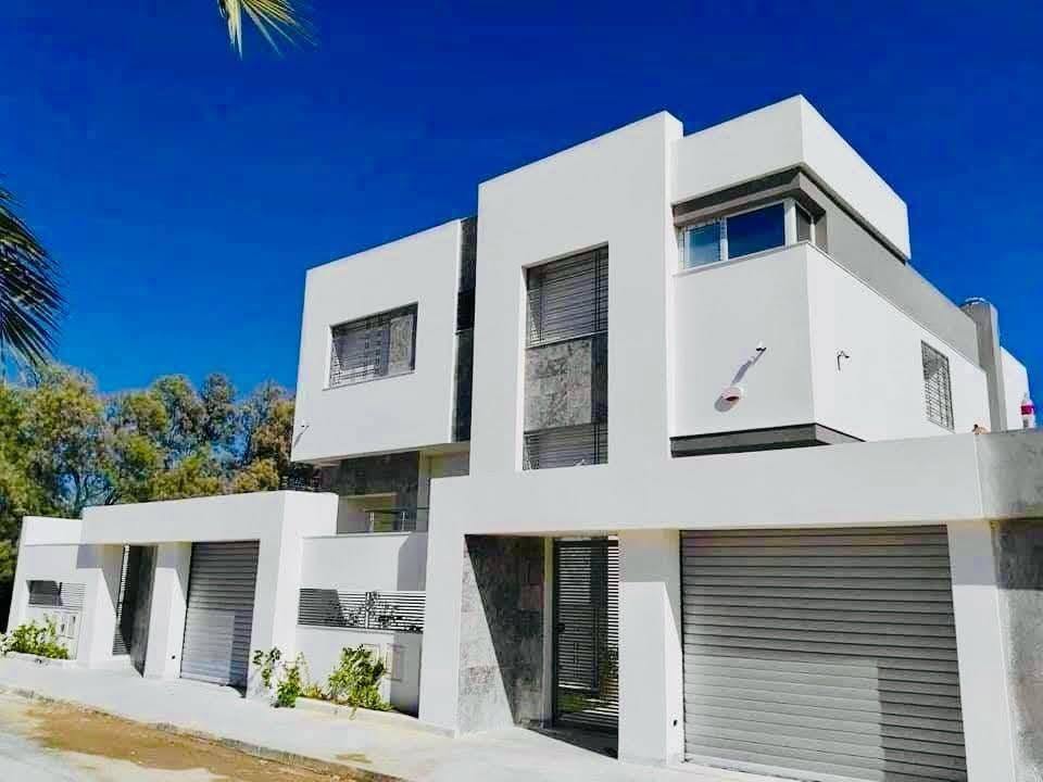La Soukra&nbsp;Chotrana 1&nbsp;Vente&nbsp;Duplex&nbsp;Superbe offre � chotrana 1