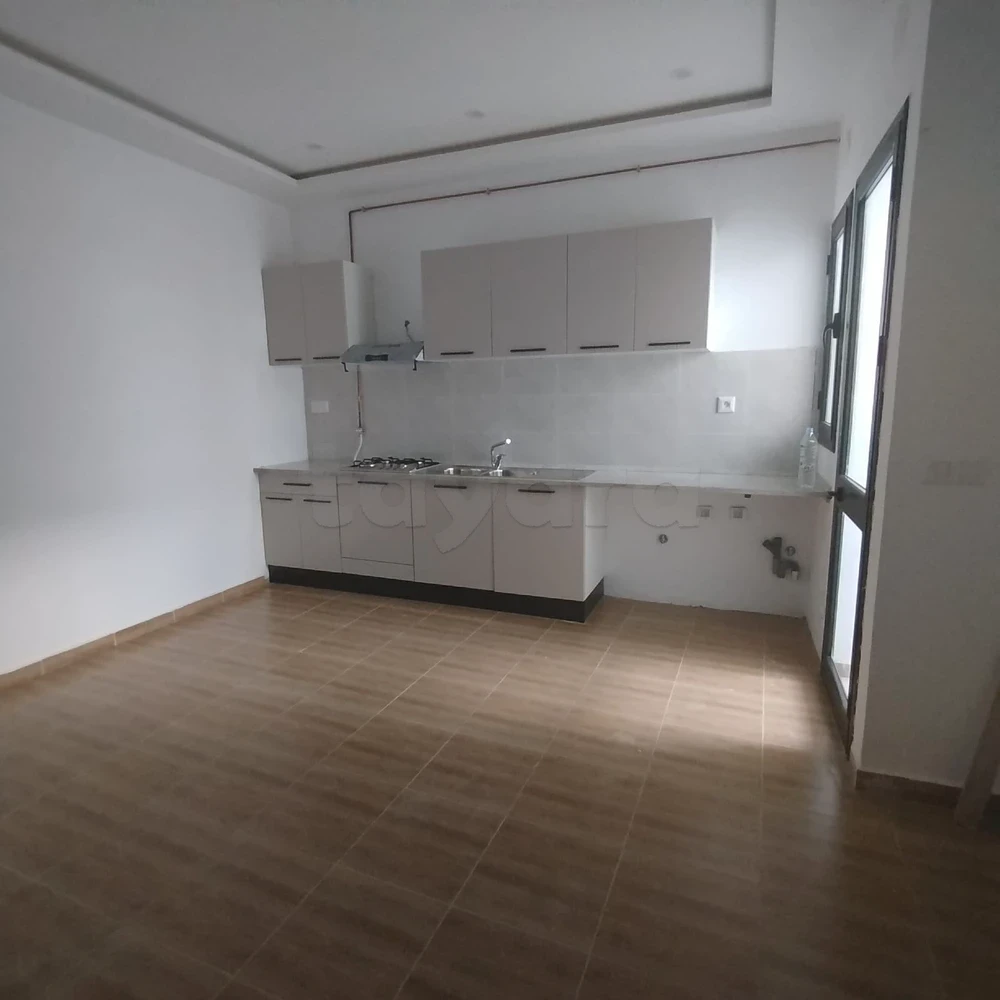 La Marsa&nbsp;Cite Du Stade&nbsp;Location&nbsp;Appart. 4 pi�ces&nbsp;Un magnifique �tage de villa s3 � marsa tabak