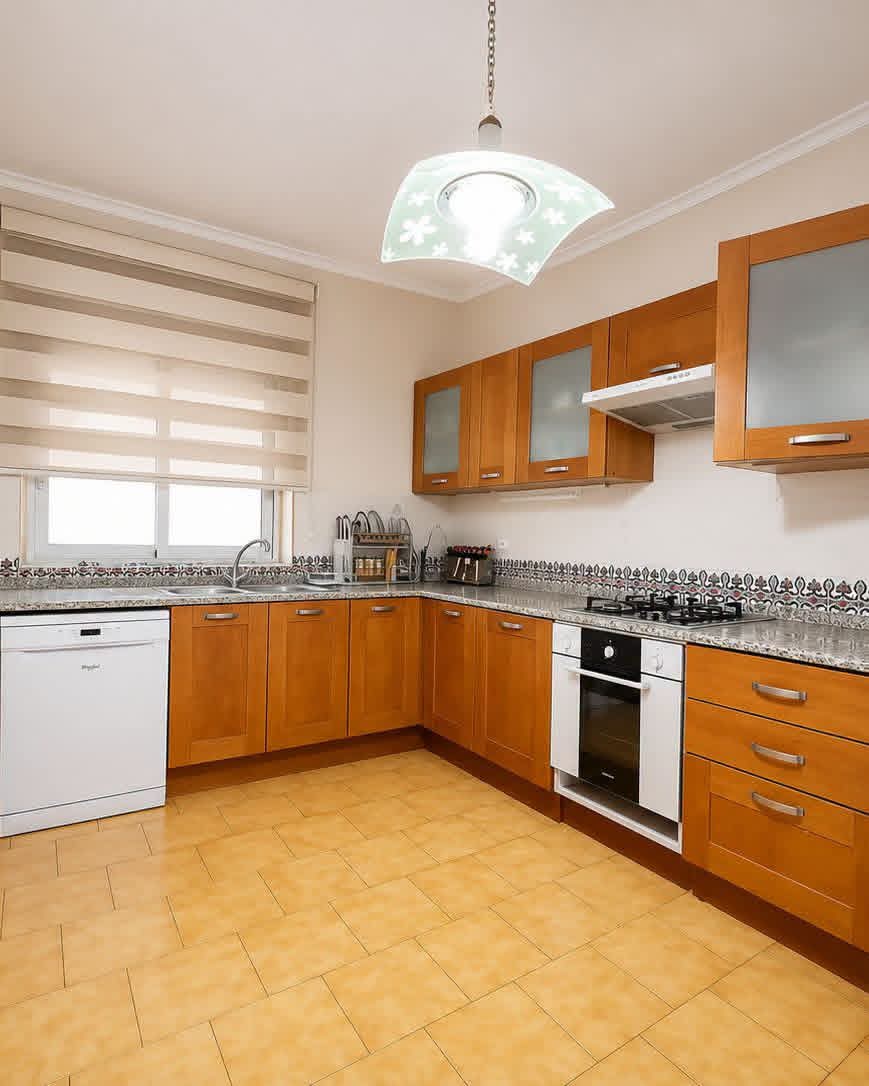 Mnihla&nbsp;Cite Ennasr&nbsp;Location&nbsp;Appart. 4 pi�ces&nbsp;Un nspacieux appartement s3 hs � ennasr2