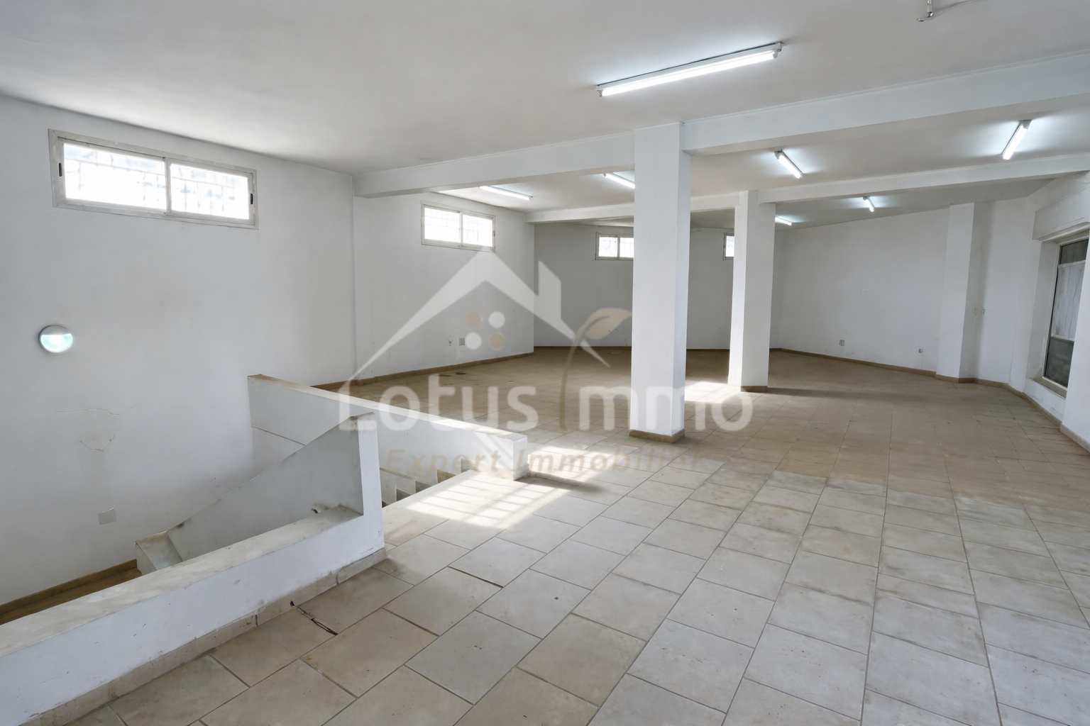 El Omrane Superieur&nbsp;El Omrane Superieur&nbsp;Bureaux & Commerces&nbsp;Atelier,Garage&nbsp;Local commercial ou bureautique