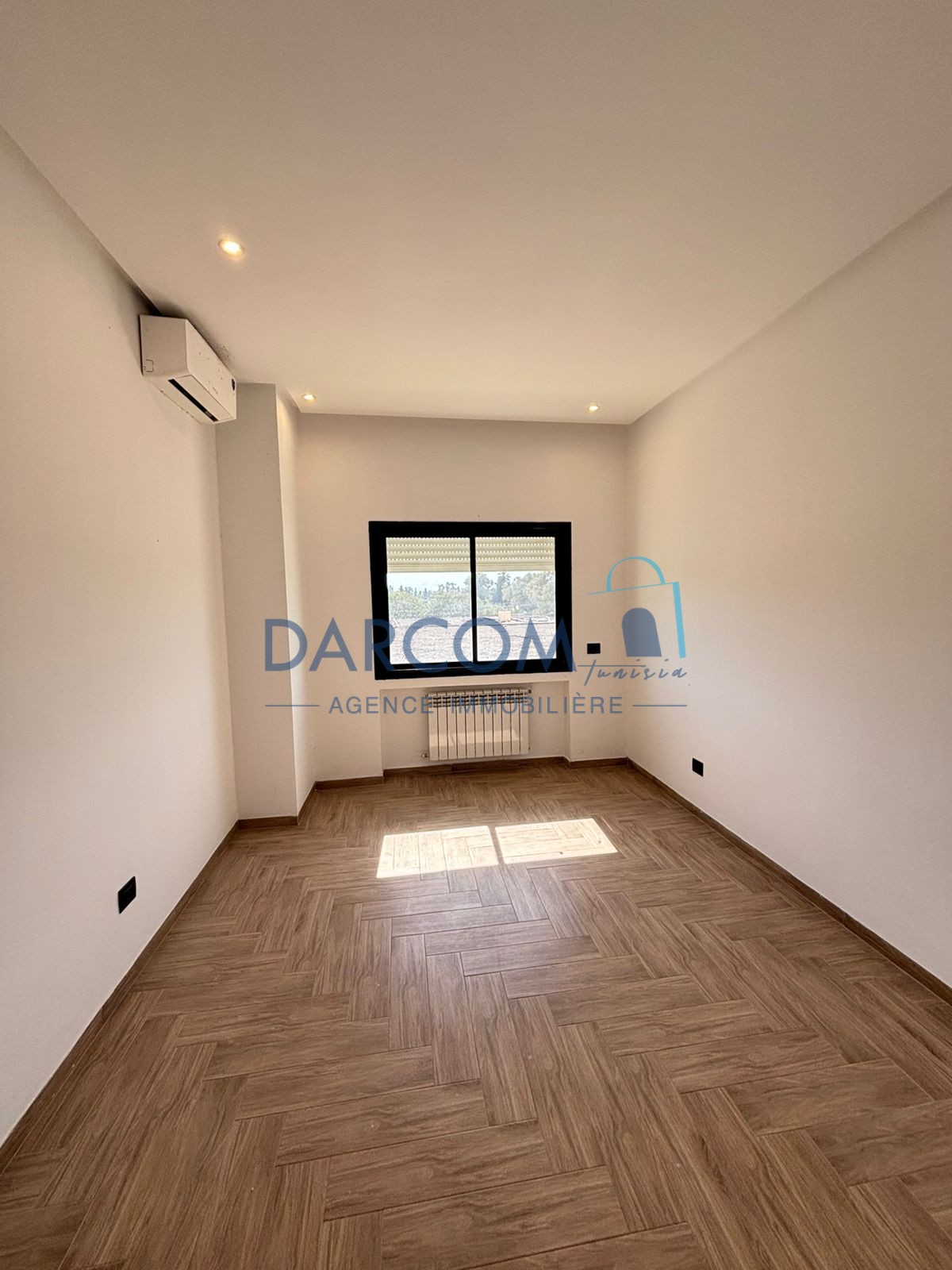 La Soukra&nbsp;Chotrana 1&nbsp;Location&nbsp;Appart. 2 pi�ces&nbsp;S1 vide � chotrana 1