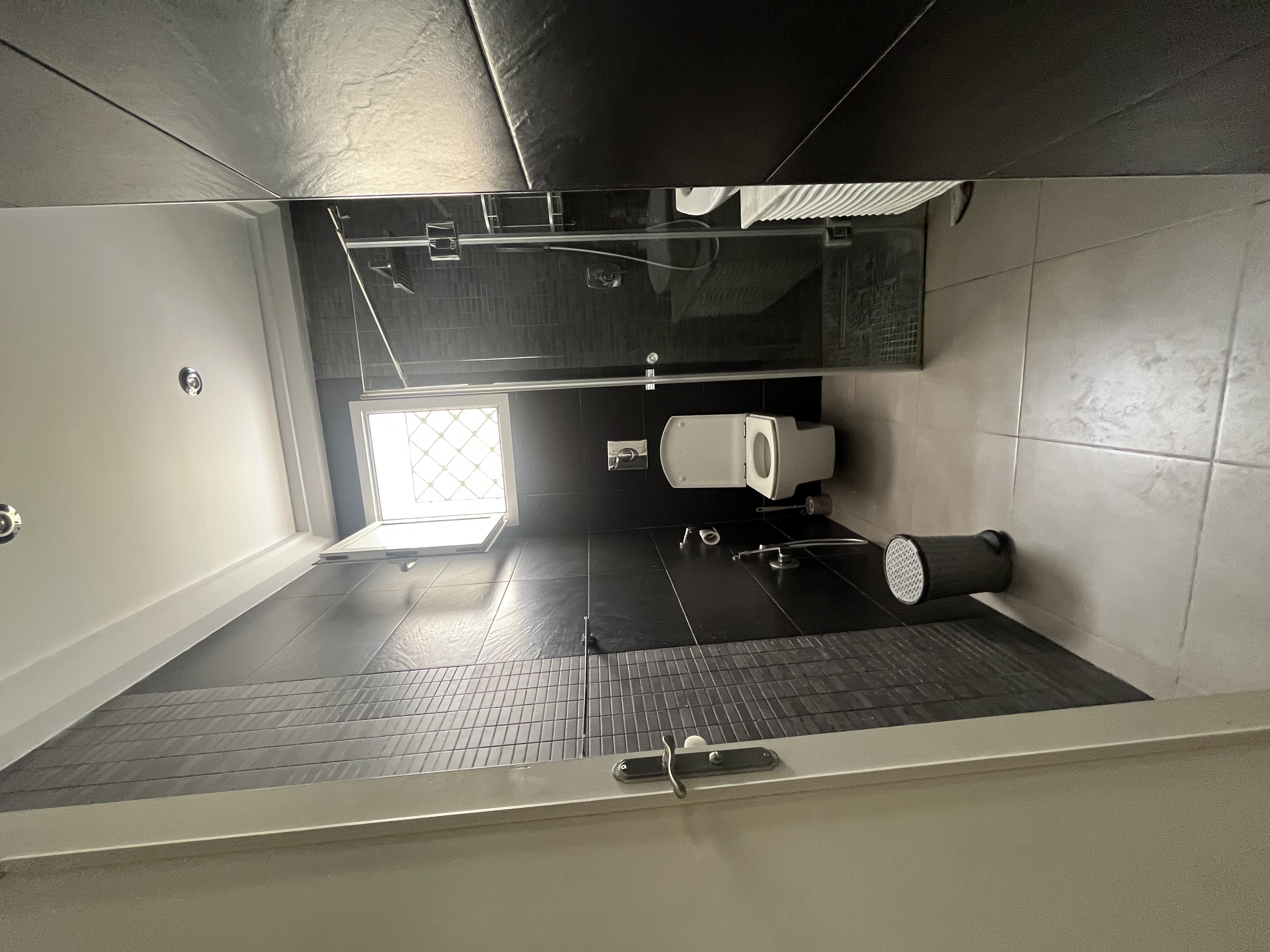 Ariana Ville&nbsp;Cite Ennasr 1&nbsp;Location&nbsp;Appart. 5 pi�ces+&nbsp;Grand appartement familial ennaser 1