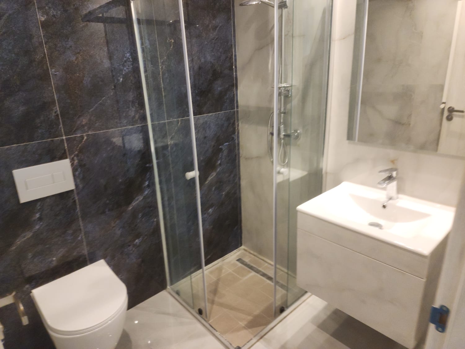 Ariana Ville&nbsp;Cite Ennasr 2&nbsp;Location&nbsp;Appart. 2 pi�ces&nbsp;Appartement s 1 � cit� nasr