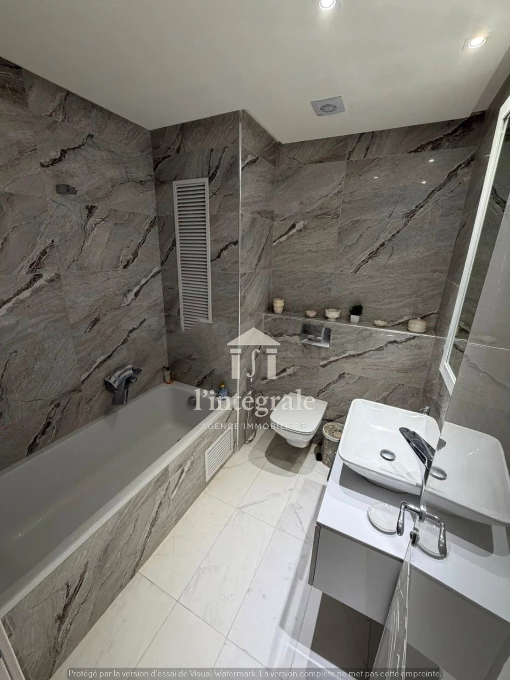 Ariana Ville&nbsp;Cite Ennasr 2&nbsp;Location&nbsp;Appart. 4 pi�ces&nbsp;Appartement s3 meubl� de tr�s haut standing