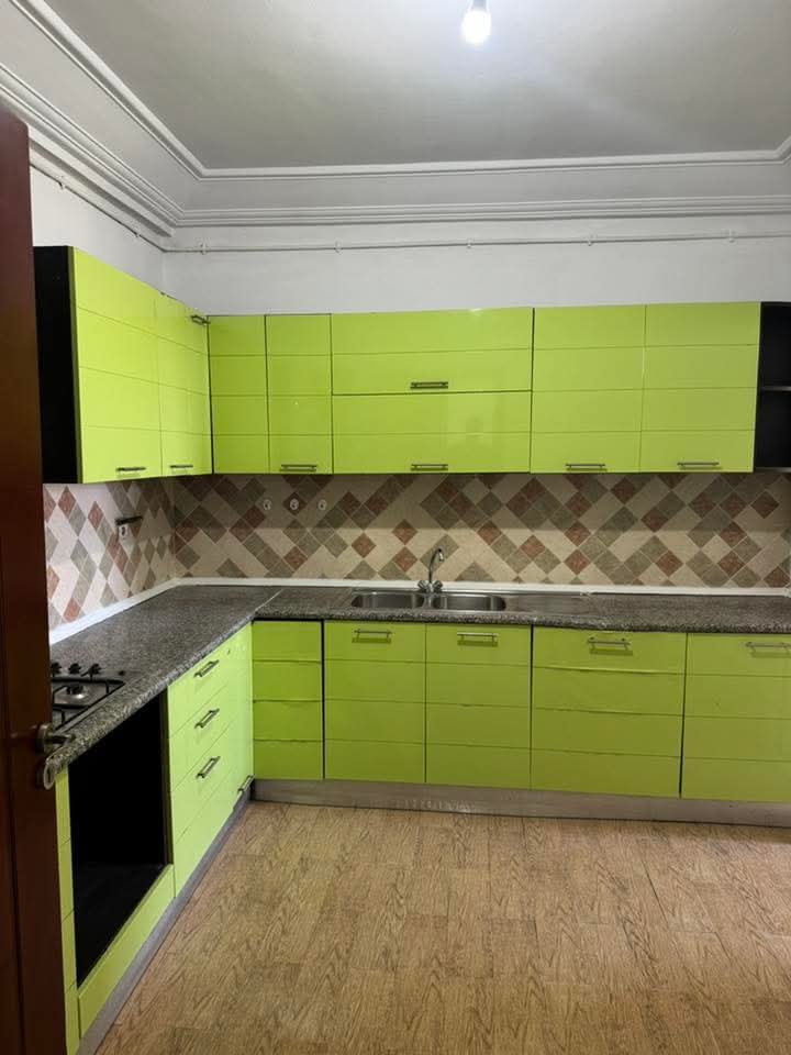 El Mourouj&nbsp;El Mourouj&nbsp;Location&nbsp;Appart. 3 pi�ces&nbsp;Appartement m4 en face m�tro