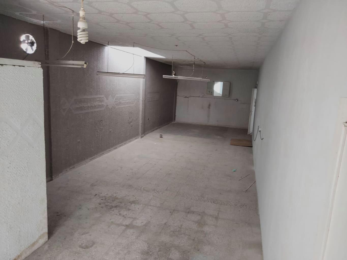 Sfax Ville&nbsp;Caid Mhamed&nbsp;Vente&nbsp;Autre&nbsp;D�p�t a gremda sfax