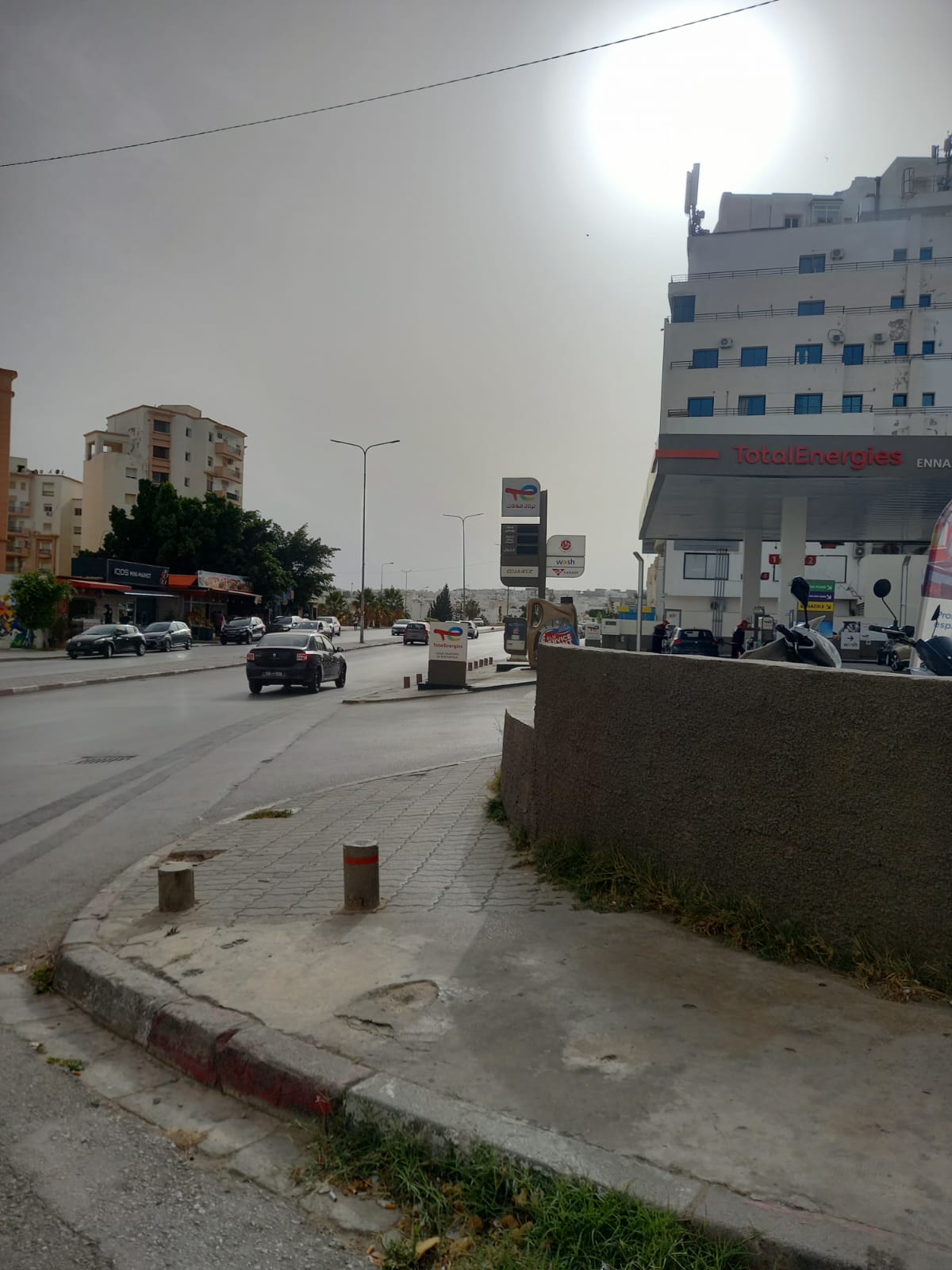 Ariana Ville&nbsp;Cite Ennasr 2&nbsp;Bureaux & Commerces&nbsp;Bureau&nbsp;Petit local � amenager ennasr cote total