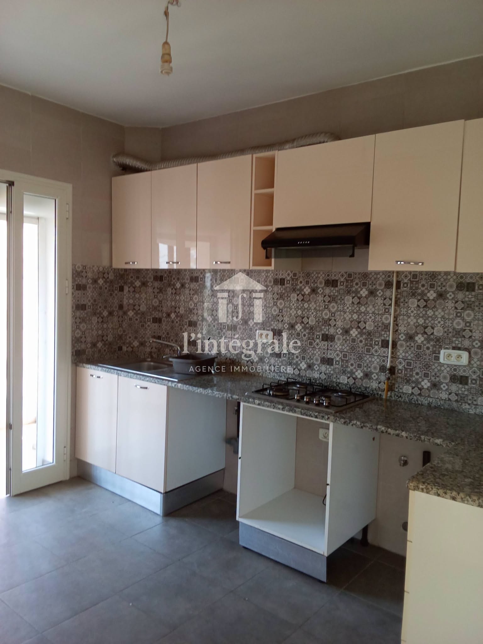 El Menzah&nbsp;El Manar 1&nbsp;Location&nbsp;Appart. 3 pi�ces&nbsp;S2 retap� � neuf