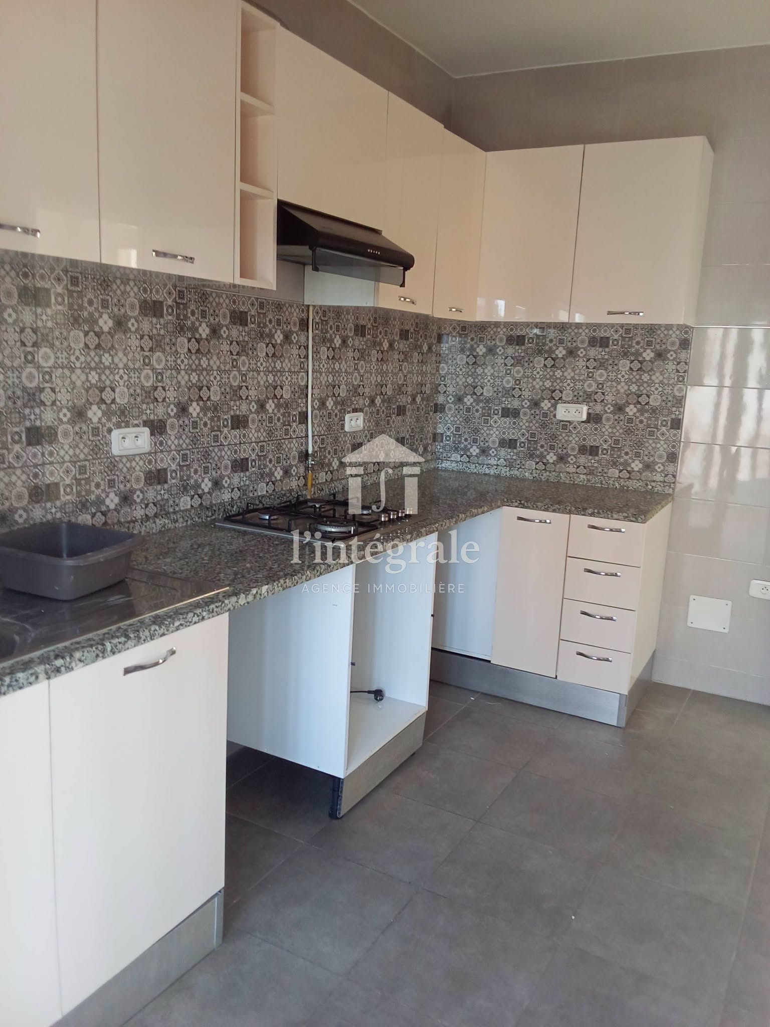 El Menzah&nbsp;El Manar 1&nbsp;Location&nbsp;Appart. 3 pi�ces&nbsp;S2 retap� � neuf