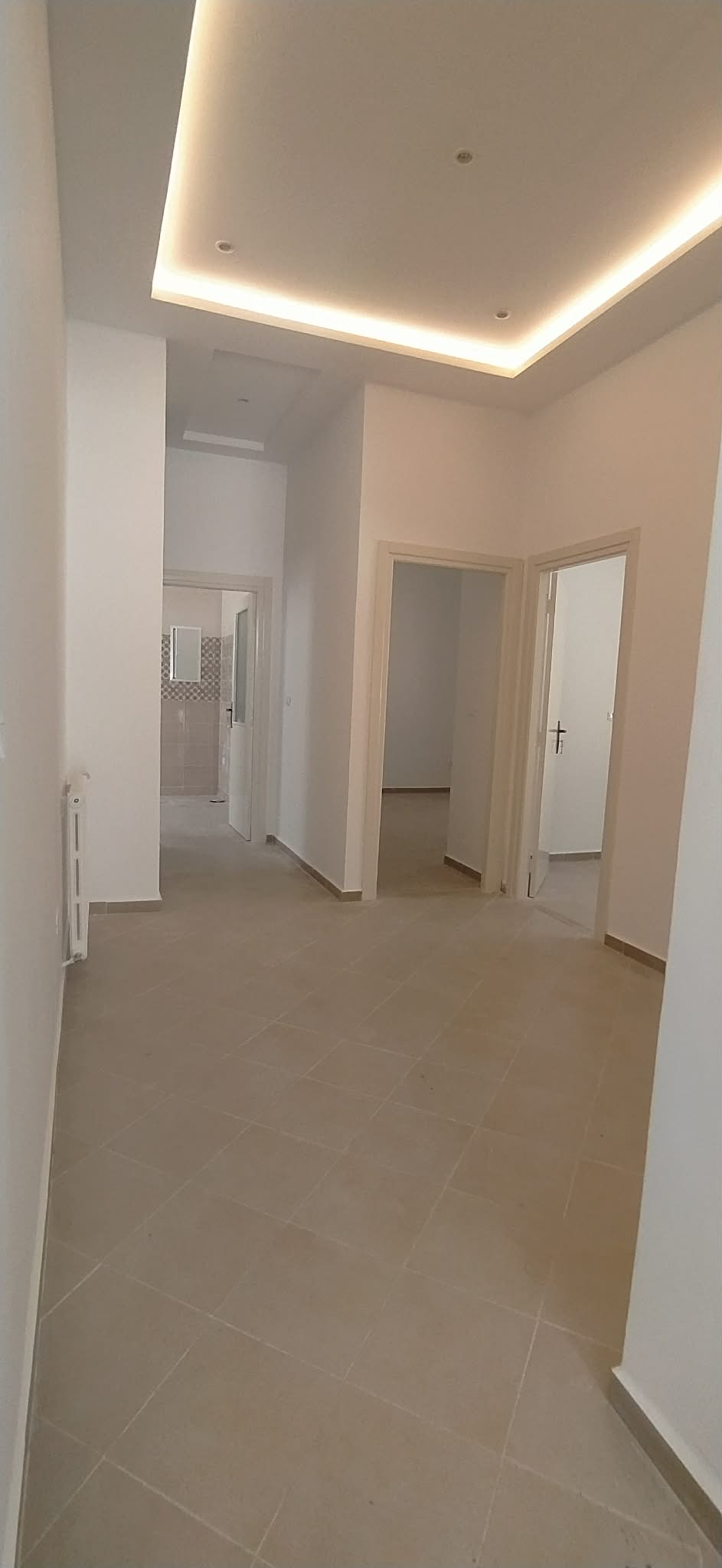 El Omrane&nbsp;El Omrane&nbsp;Location&nbsp;Appart. 3 pi�ces&nbsp;�tage de villa s3 tr�s haut standing