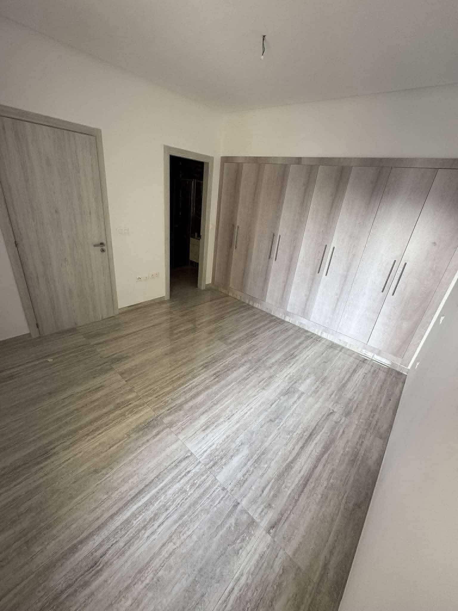 Ariana Ville&nbsp;Cite Ennasr 2&nbsp;Location&nbsp;Appart. 4 pi�ces&nbsp;S3 1900 d ennasr 2