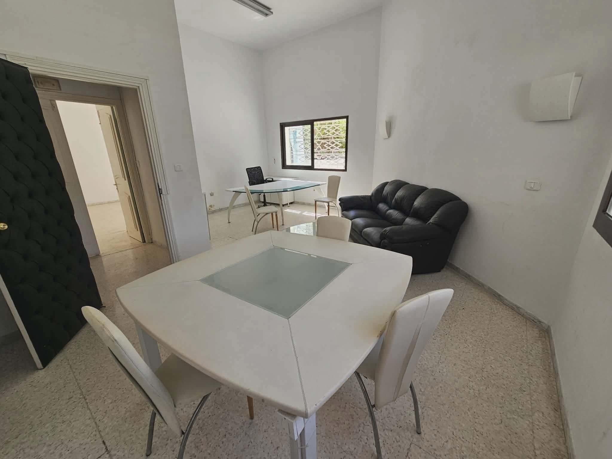 Cite El Khadra&nbsp;Zone urbaine nord&nbsp;Bureaux & Commerces&nbsp;Bureau&nbsp;Bureau h3 meuble ou vide