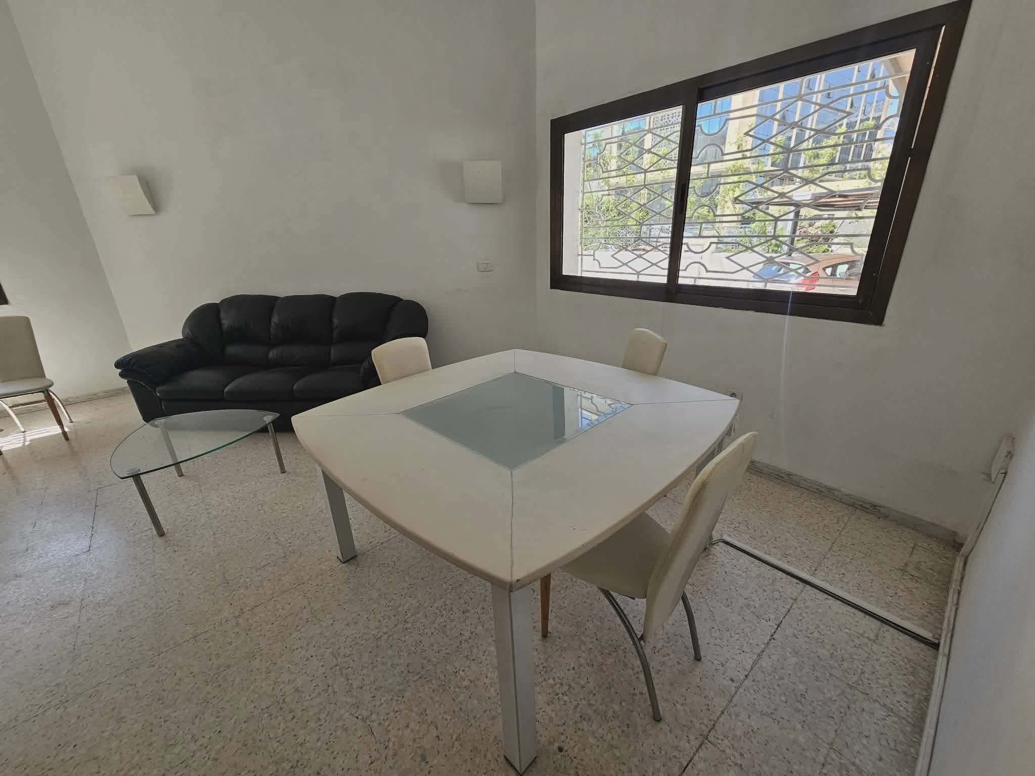 Cite El Khadra&nbsp;Zone urbaine nord&nbsp;Bureaux & Commerces&nbsp;Bureau&nbsp;Bureau h3 meuble ou vide