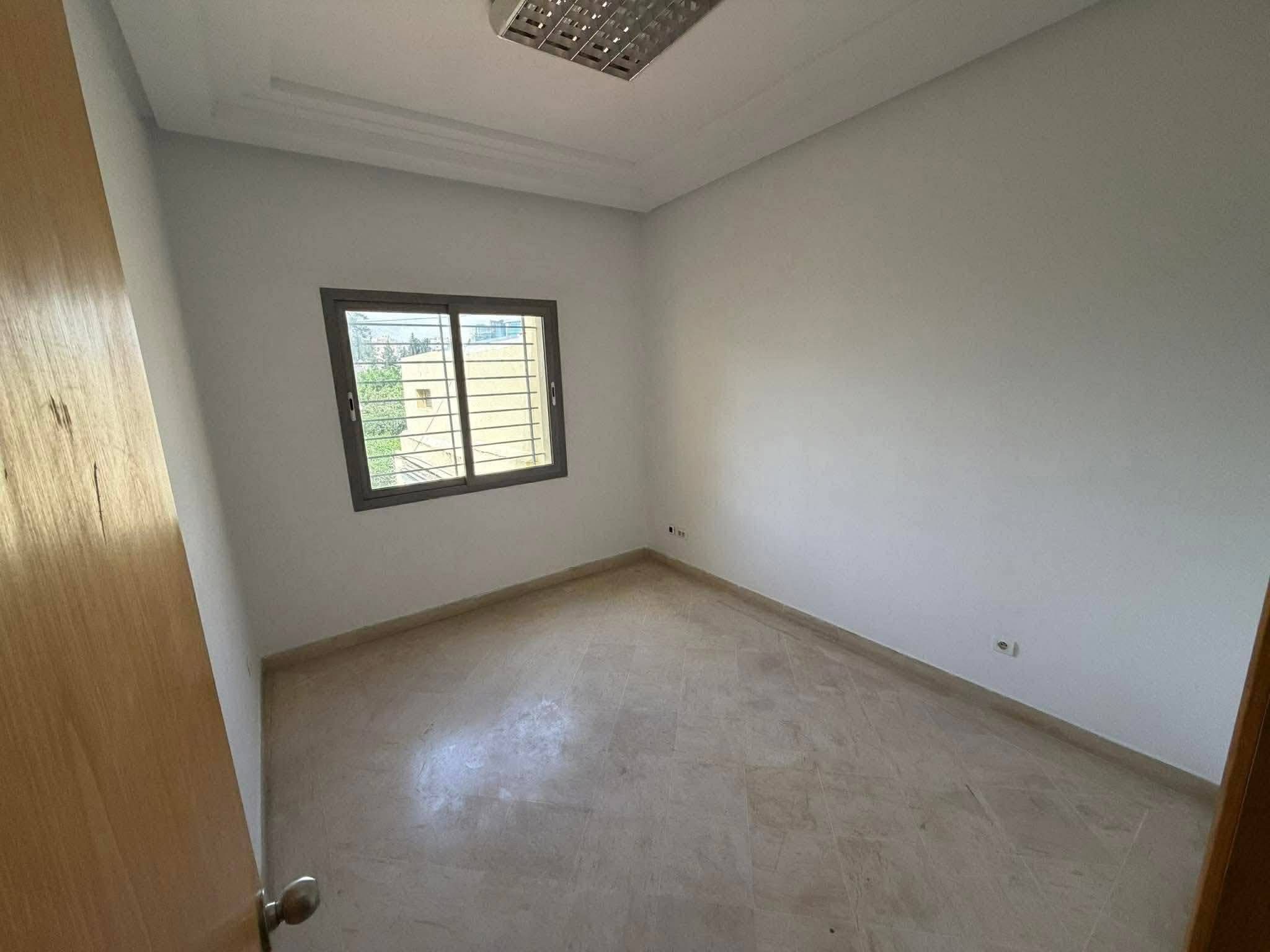 Ariana Ville&nbsp;Ariana&nbsp;Bureaux & Commerces&nbsp;Bureau&nbsp;Bureau h2 1350d nouvelle ariana