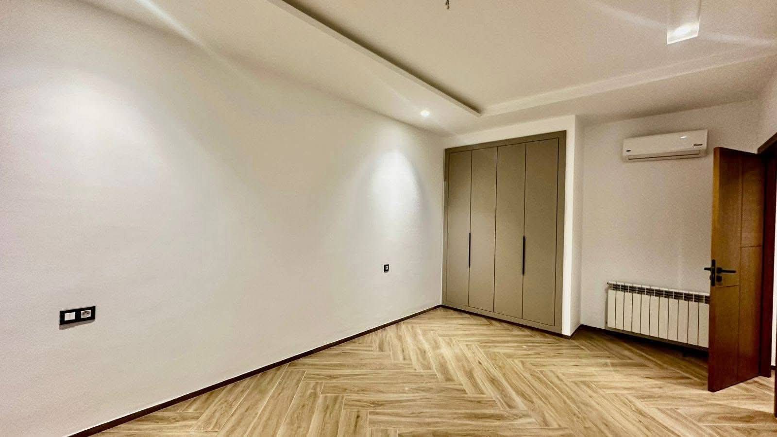 Mnihla&nbsp;Jardins d'el Menzah&nbsp;Location&nbsp;Appart. 2 pi�ces&nbsp;S1 neuf 1300d jardin del menzah 2