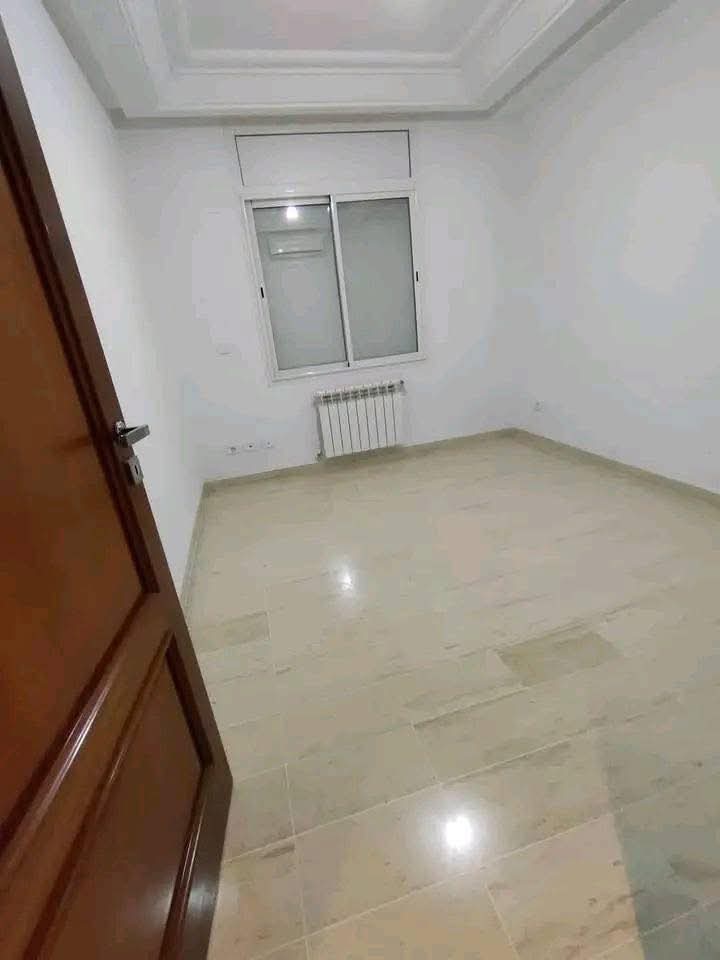 Ariana Ville&nbsp;Riadh Landlous&nbsp;Location&nbsp;Appart. 3 pi�ces&nbsp;S2 1250d riadh el andalous