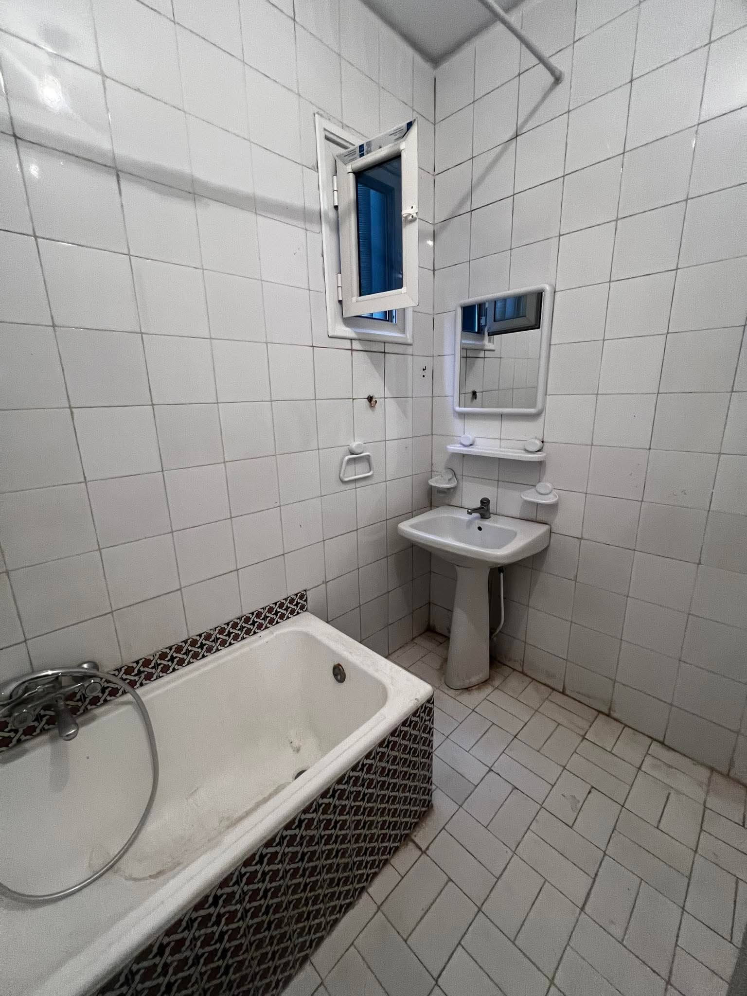 El Menzah&nbsp;El Manar 1&nbsp;Location&nbsp;Appart. 3 pi�ces&nbsp;S2 1000 d manar 1