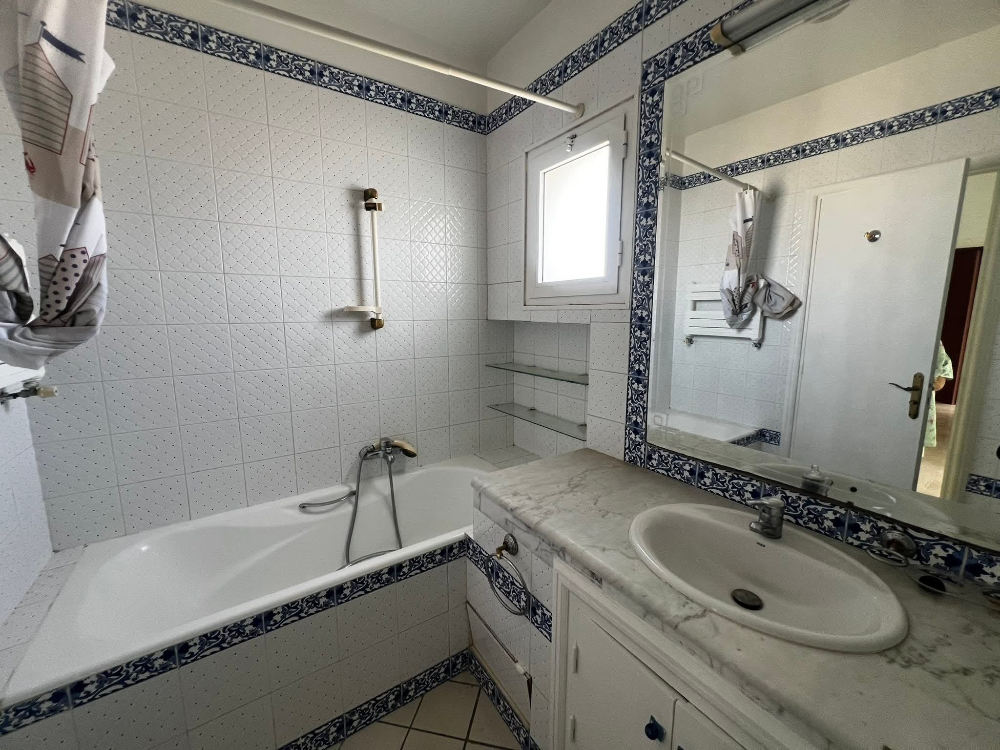 La Marsa&nbsp;Berge Du Lac&nbsp;Location&nbsp;Appart. 3 pi�ces&nbsp;S2 1800 d lac 1 usage habitation ou bureautique