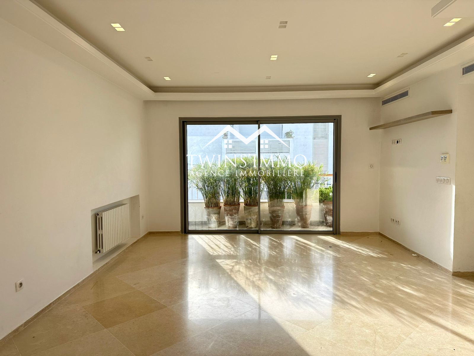 La Marsa&nbsp;Marsa Ennassim&nbsp;Location&nbsp;Appart. 4 pi�ces&nbsp;�tage de villa s4 � marsa ennassim