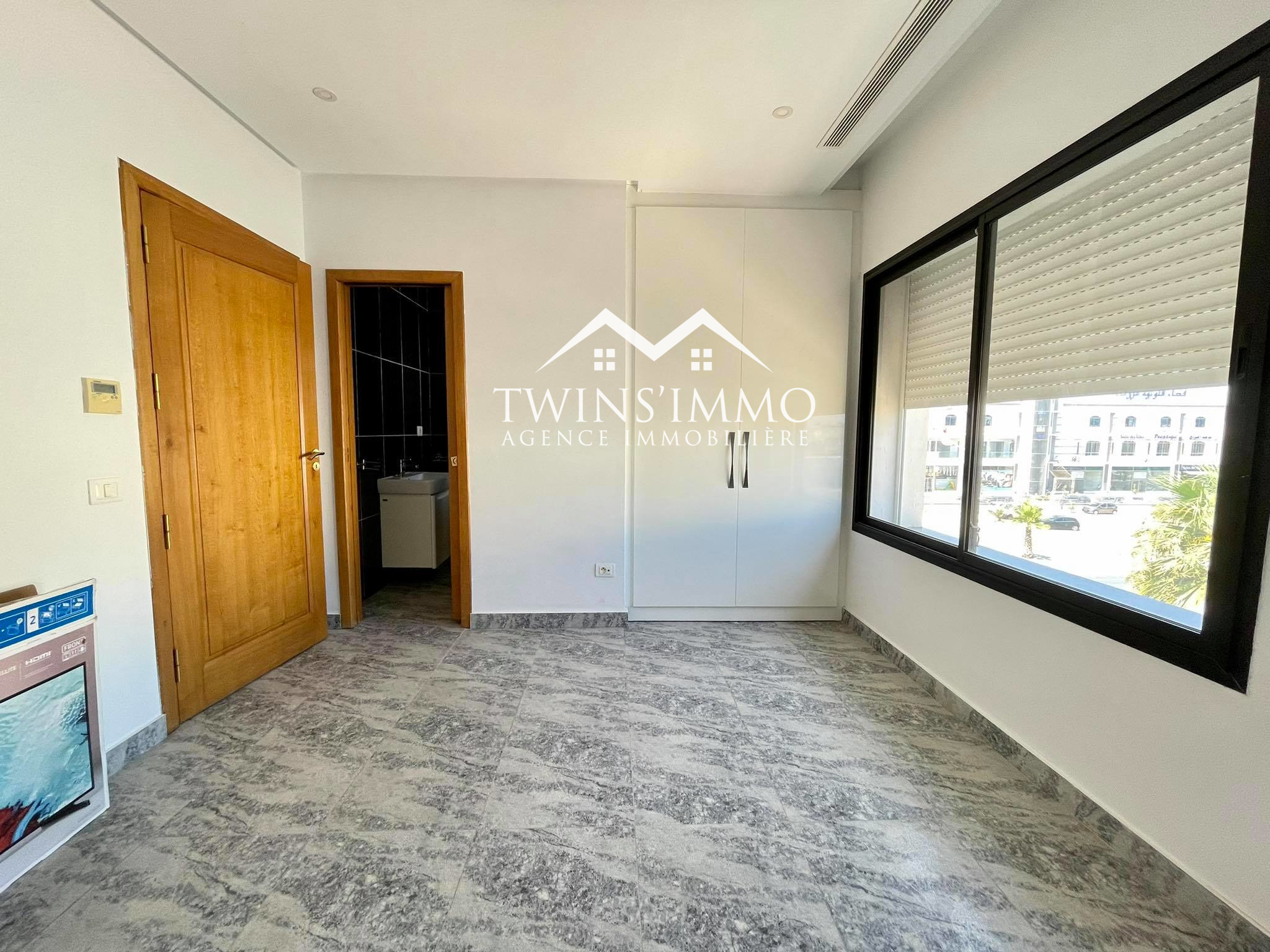 La Marsa&nbsp;Marsa Erriadh&nbsp;Bureaux & Commerces&nbsp;Bureau&nbsp;Bureau a3 � la marsa