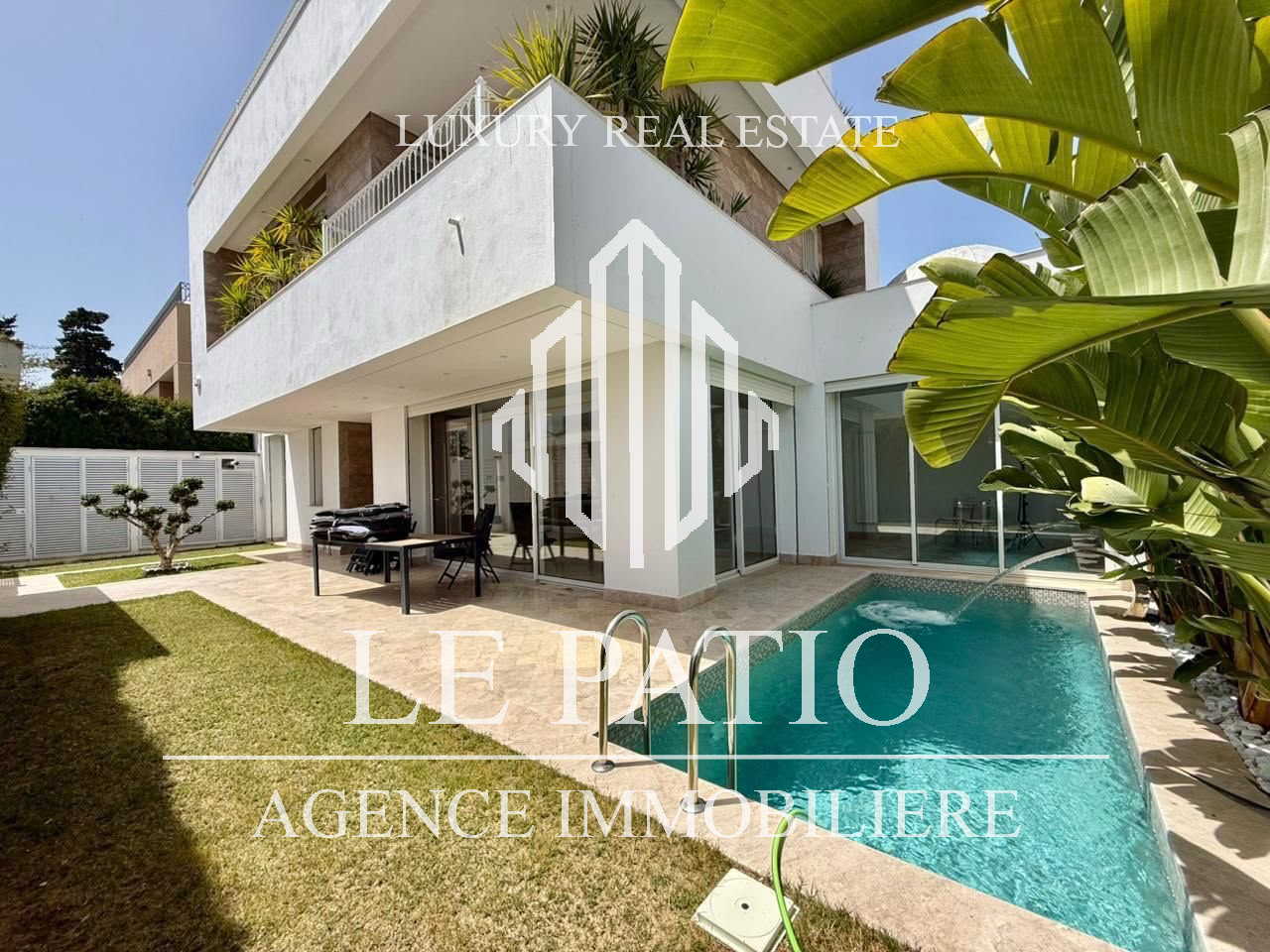 La Marsa&nbsp;Gammart&nbsp;Location&nbsp;Maisons&nbsp;Villa moderne situ�e � gammarth foret