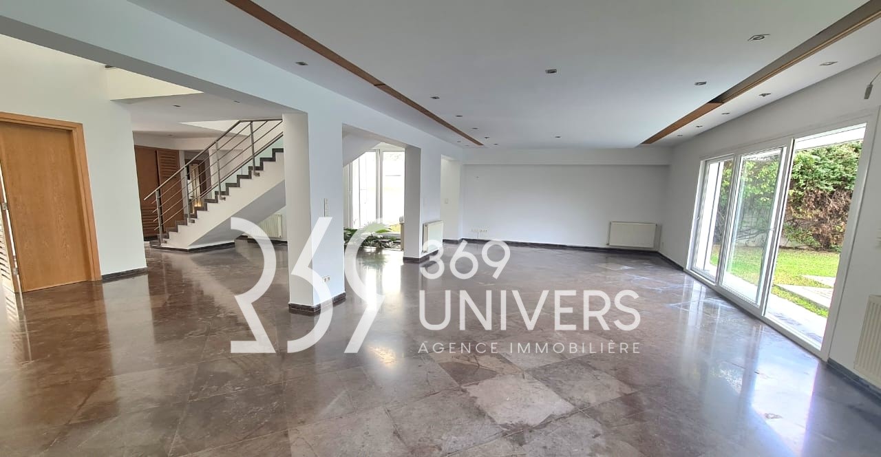 La Marsa&nbsp;Marsa Ennassim&nbsp;Location&nbsp;Maisons&nbsp;Villa s3 avec piscine � la marsa ref rh090
