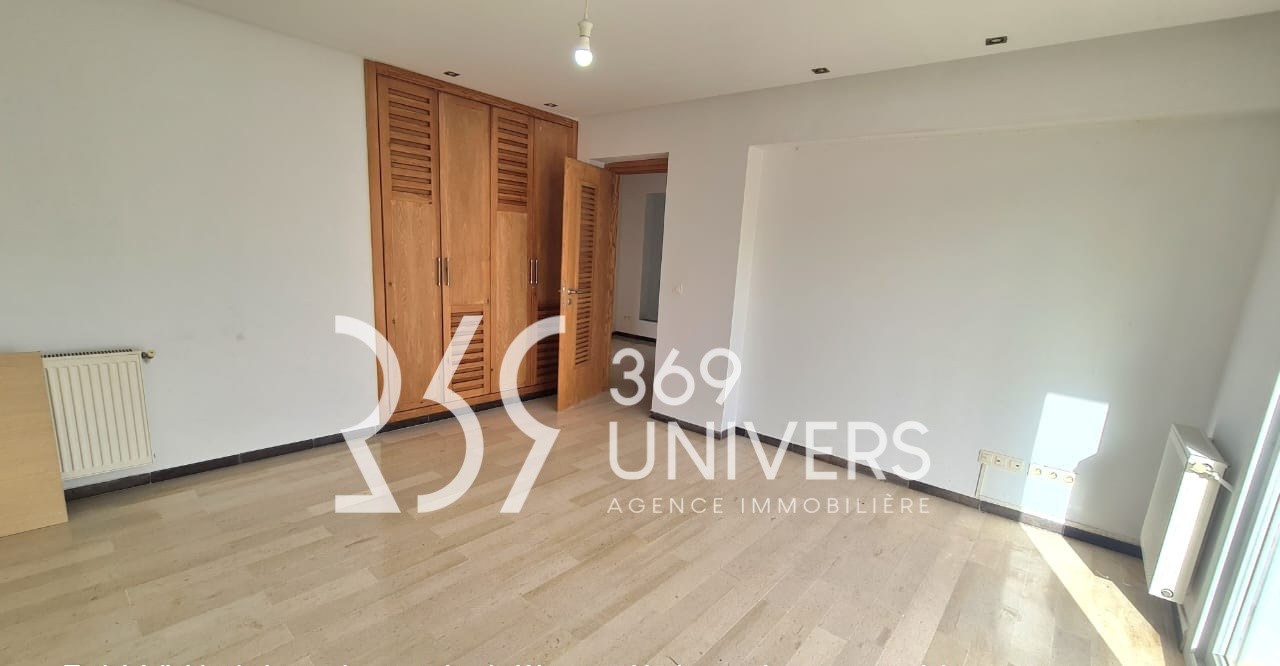 La Marsa&nbsp;Marsa Ennassim&nbsp;Location&nbsp;Maisons&nbsp;Villa s3 avec piscine � la marsa ref rh090