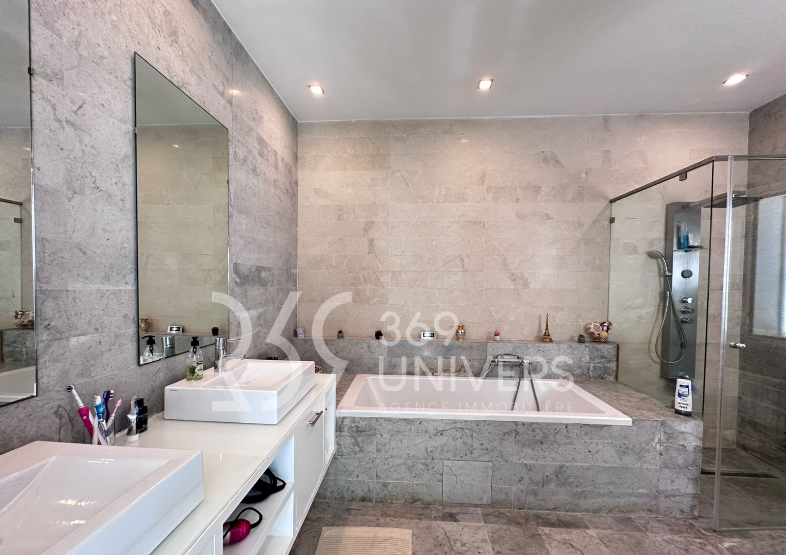La Marsa&nbsp;Marsa Safsaf&nbsp;Location&nbsp;Maisons&nbsp;Villa avec vue sur mer � la marsa ref rh035