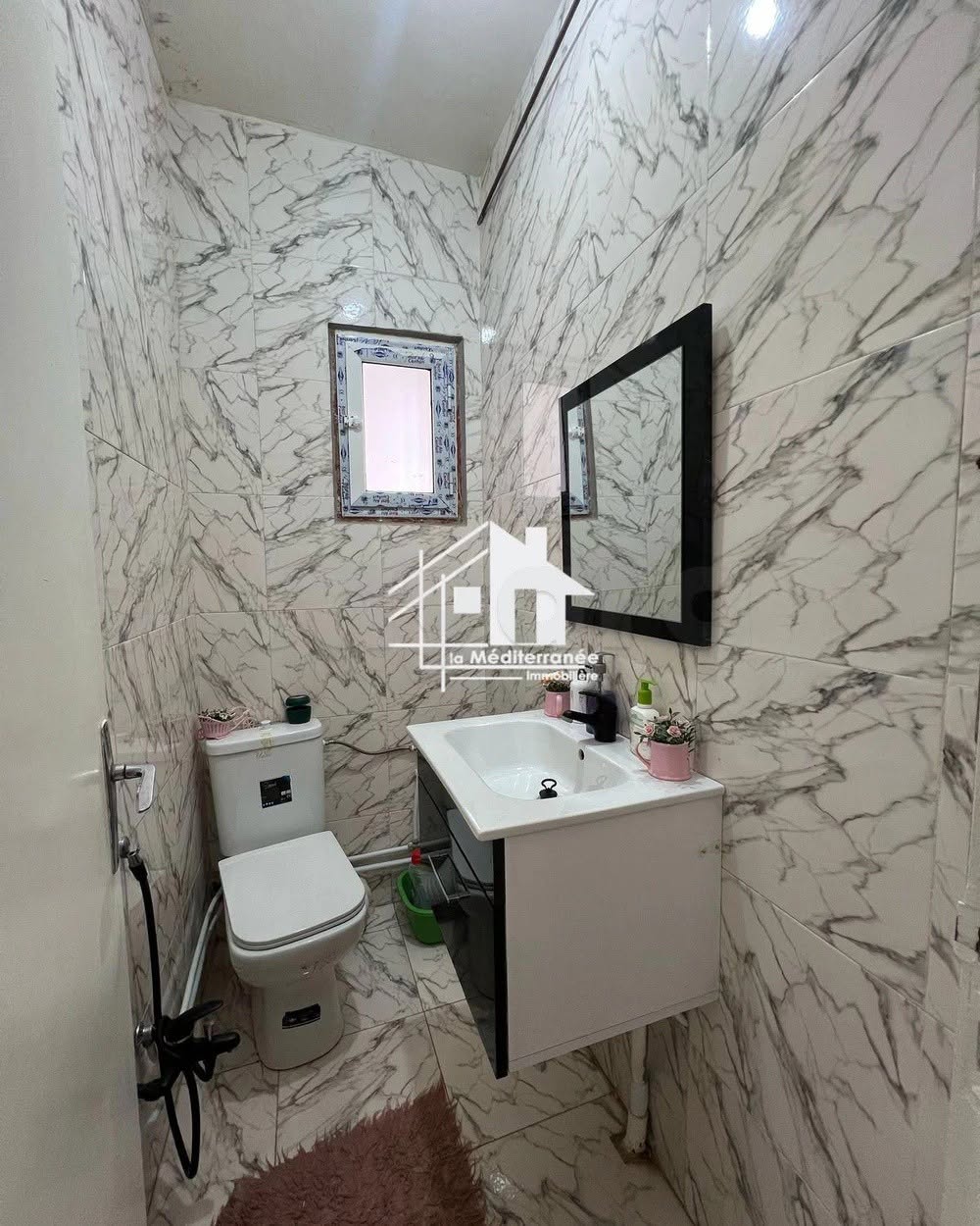 El Menzah&nbsp;El Manar 1&nbsp;Vente&nbsp;Appart. 4 pi�ces&nbsp;Appartement s3 hst situ� au 3�me �tage