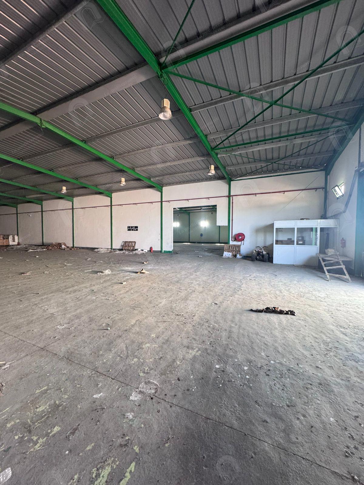 Borj El Amri&nbsp;Borj El Amri&nbsp;Location&nbsp;Autre&nbsp;Une usine industrielle � el fejja
