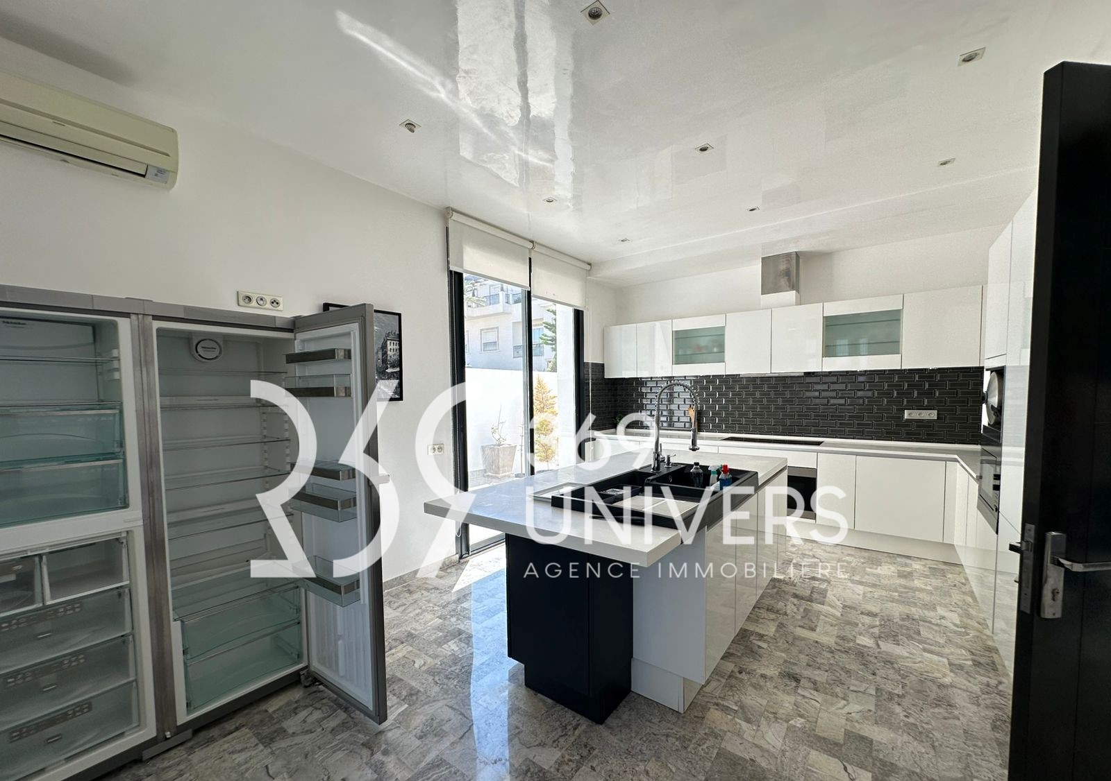 La Marsa&nbsp;Marsa Ennassim&nbsp;Location&nbsp;Maisons&nbsp;Villa meubl�e avec piscine � la marsa ref rh181