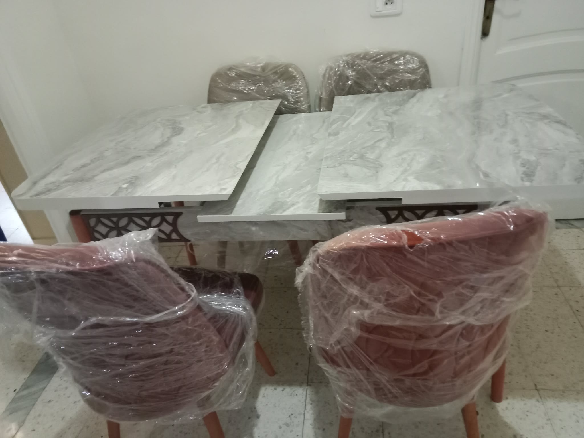 Mnihla&nbsp;Cite Ennasr&nbsp;Salon - Salle � manger &nbsp;Salle � manger&nbsp;Salle a manger