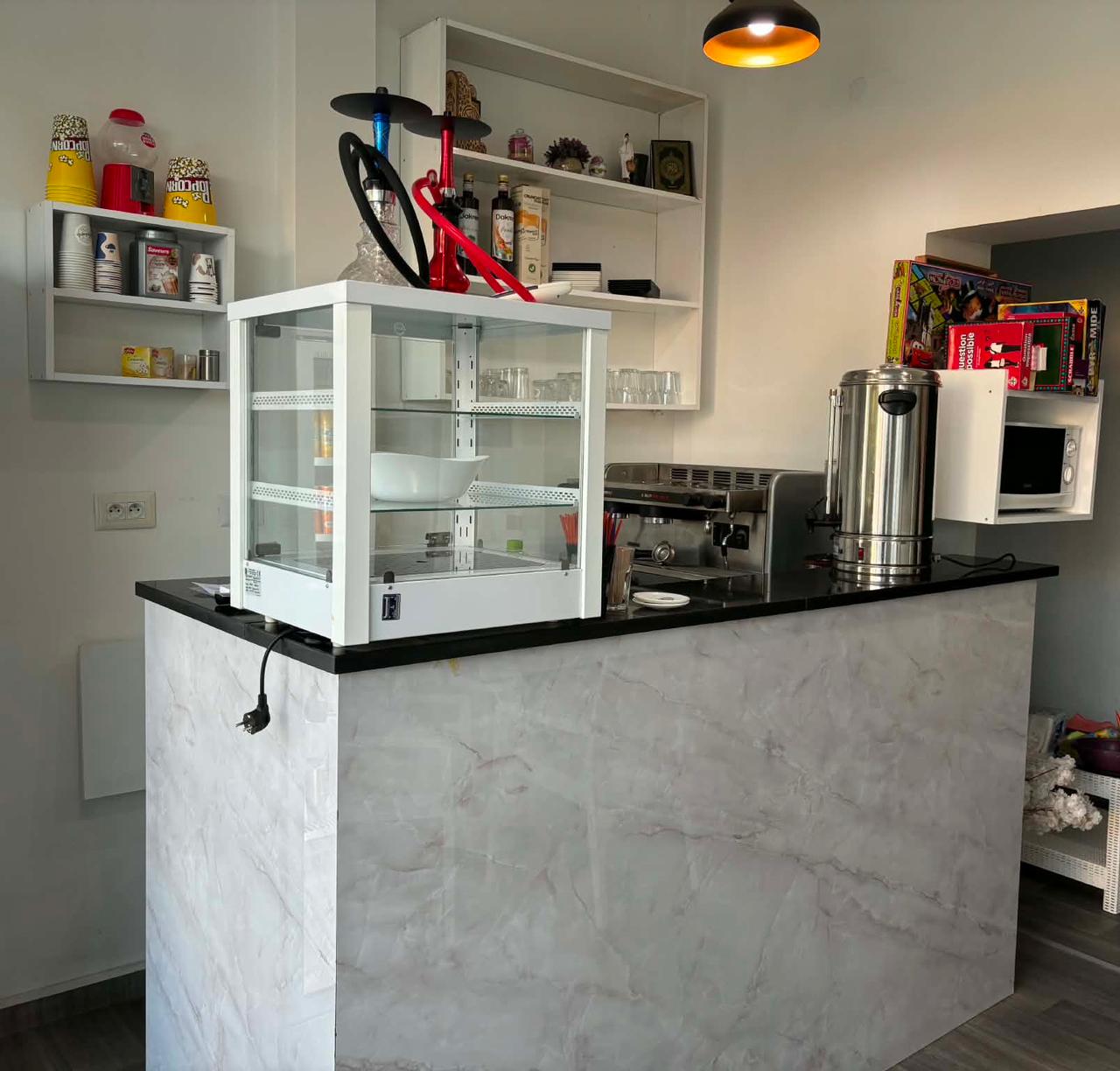 Ariana Ville&nbsp;El Menzah 5&nbsp;Autres meubles&nbsp;Autres&nbsp;Mat�riel complet caf�teria