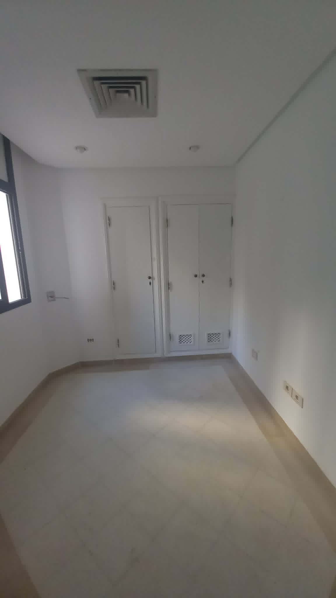 Bab Bhar&nbsp;Republique&nbsp;Bureaux & Commerces&nbsp;Bureau&nbsp;Al bureau s1 lafayette