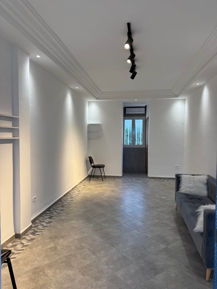 El Menzah&nbsp;El Manar 2&nbsp;Location&nbsp;Appart. 1 pi�ce&nbsp;Coqeutte bureau