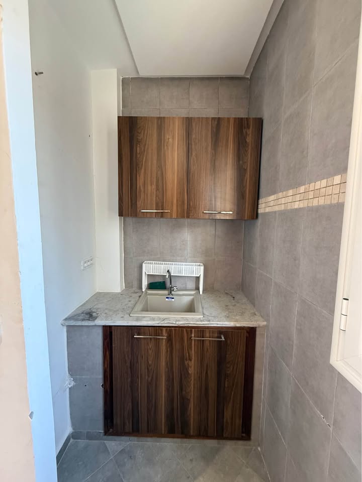 El Menzah&nbsp;El Manar 2&nbsp;Location&nbsp;Appart. 1 pi�ce&nbsp;Coqeutte bureau