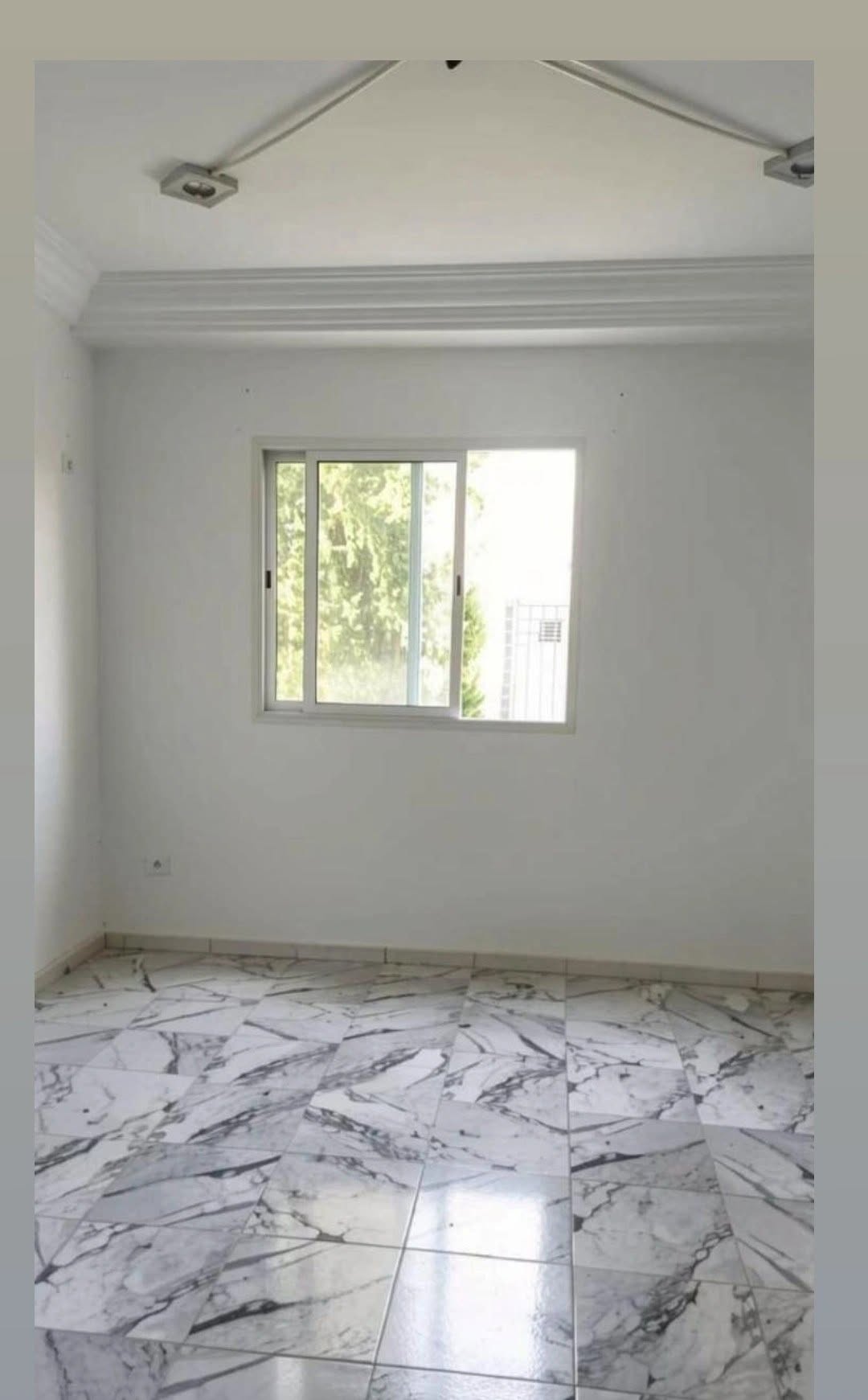 El Menzah&nbsp;El Manar 2&nbsp;Location&nbsp;Appart. 1 pi�ce&nbsp;Joli bureau a1
