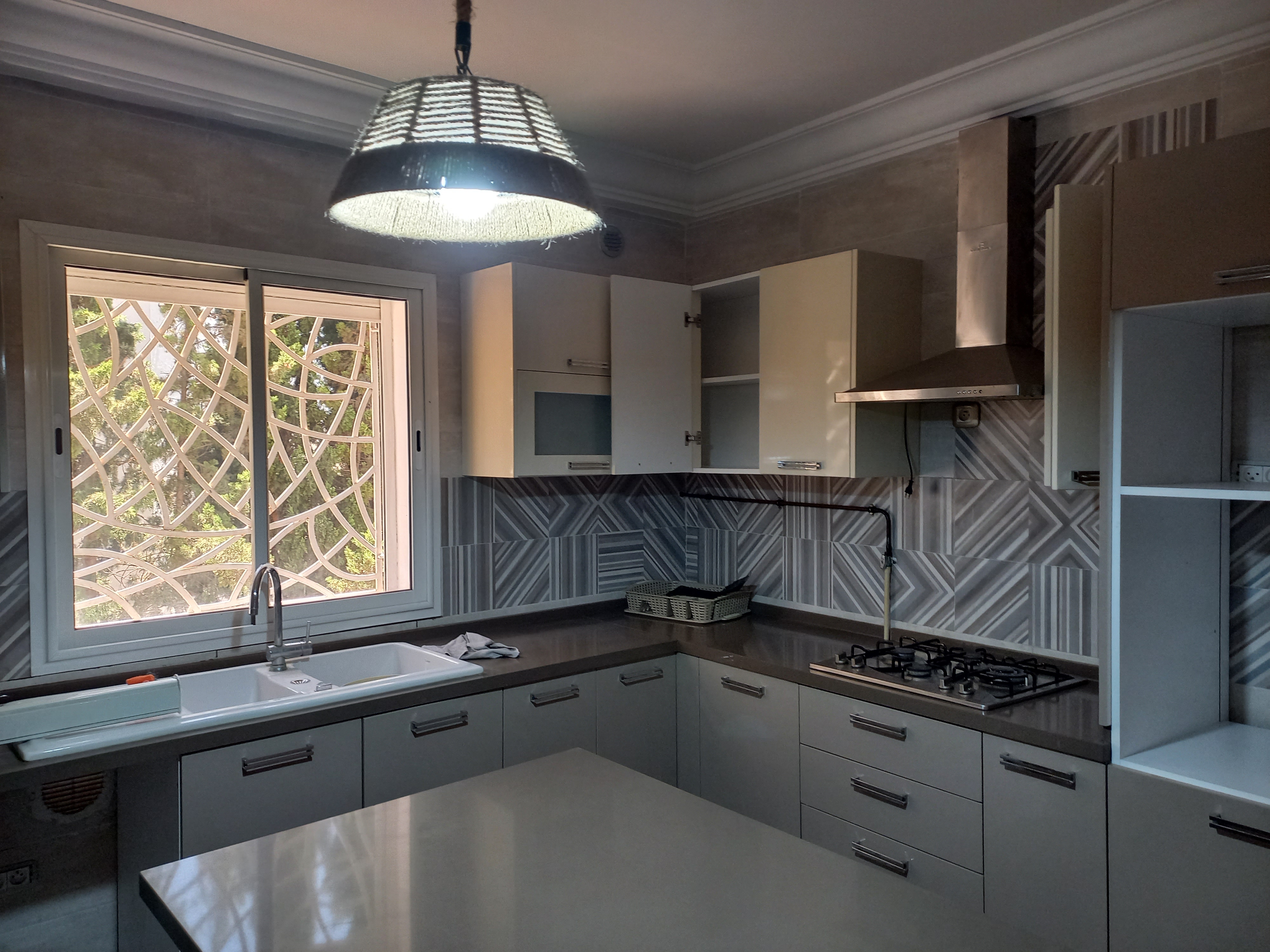 El Omrane Superieur&nbsp;El Omrane Superieur&nbsp;Location&nbsp;Appart. 3 pi�ces&nbsp;Appartement haut standing  3 pi�ces